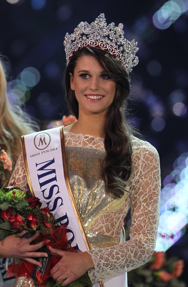 NFS - Need for Speed - Miss Universe 2012 Katarzyna Krzeszowska